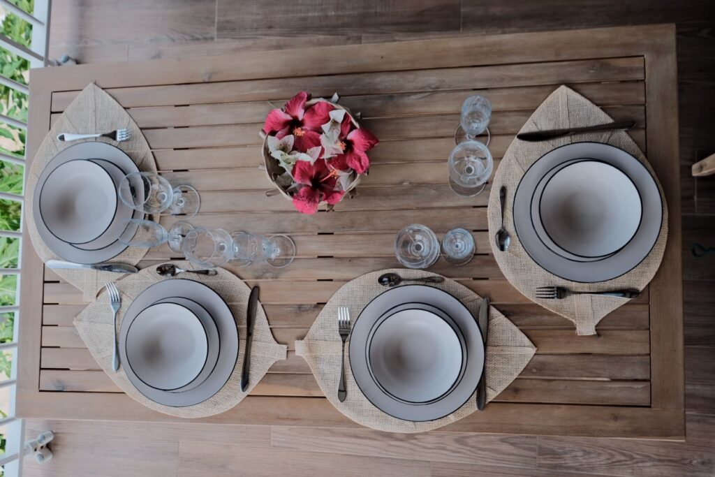 Suite Sunset - Table décorée