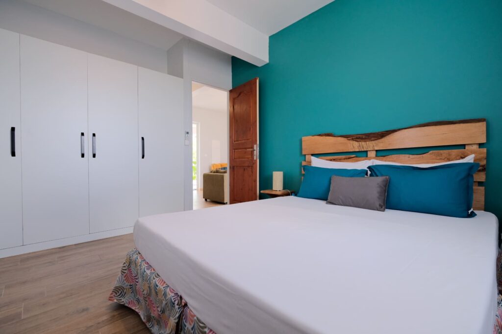 Terre et Passion - Chambre et placard Suite Cocon