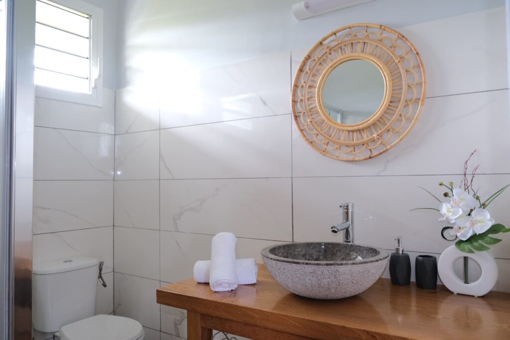 Terre et Passion - Salle de bain lavabo suite Cocon