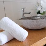 Terre et Passion - Lavabo serviettes suite Cocon