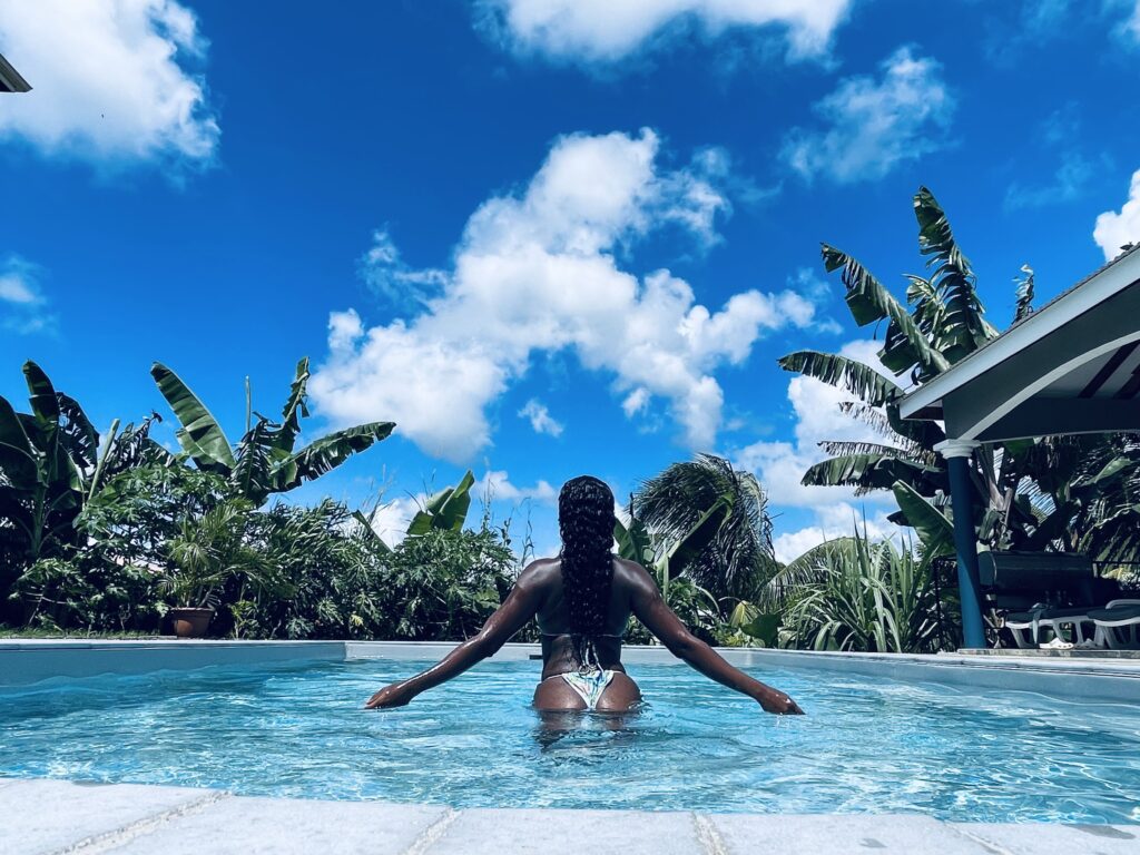 Détente piscine - Résidence Terre et passion